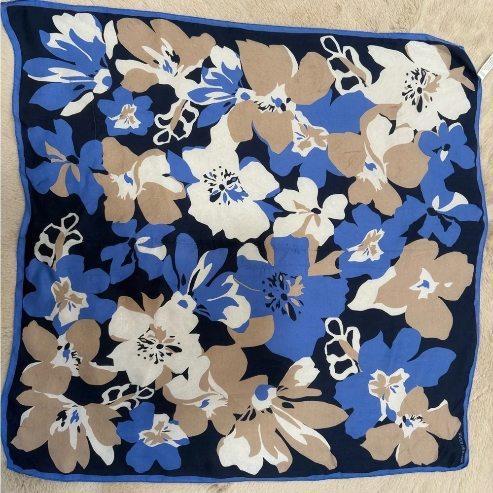 Jones New York Square Scarf Blue & Neutral